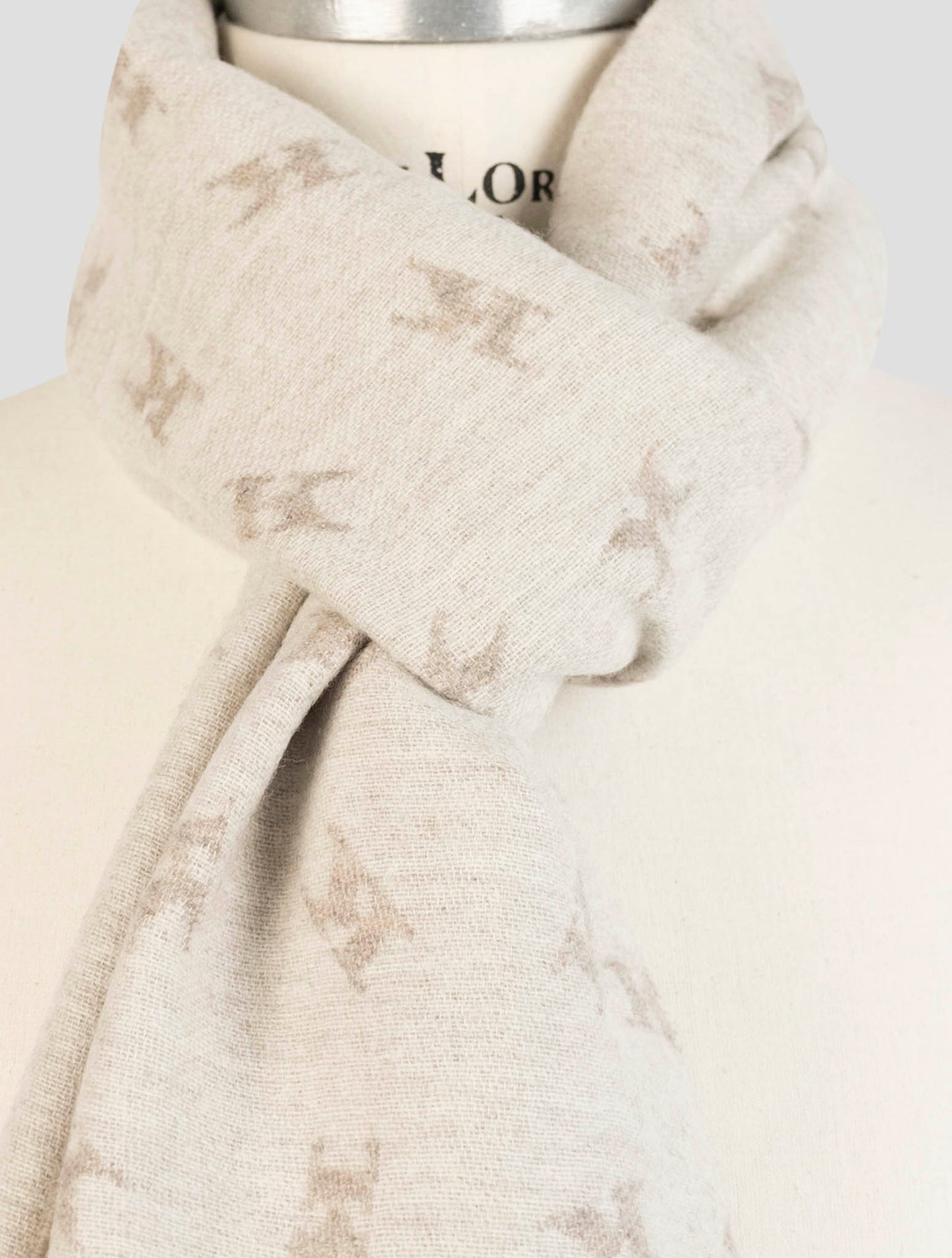 Kiton Beige Wool Cashmere Mink Scarf