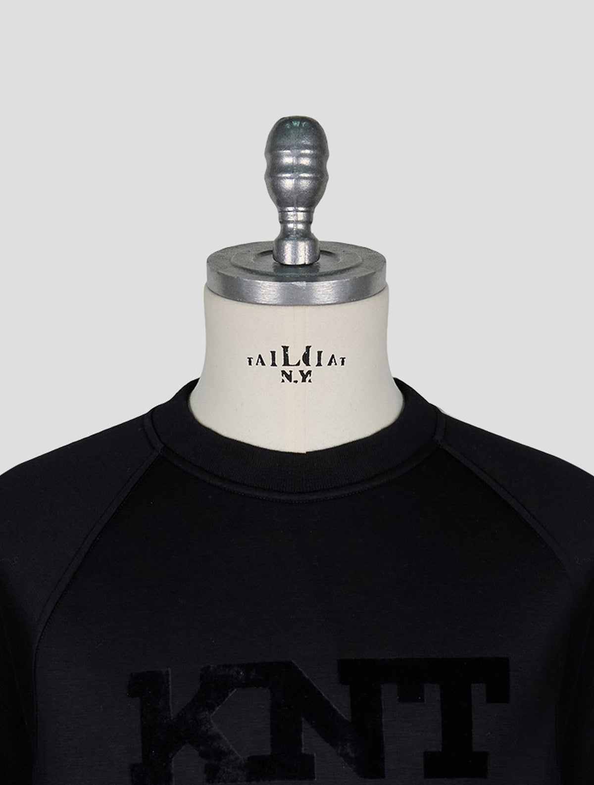 Kiton Knt Black Viscose Ea Sweater Crewneck