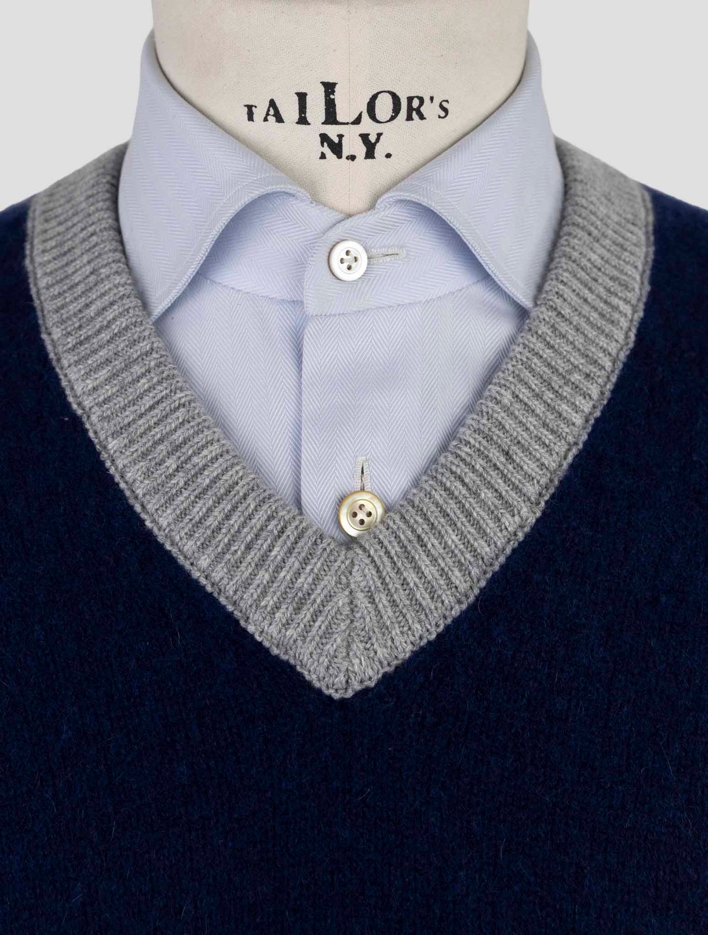 Kiton Blue Gray Cashmere Pa Pu Sweater V-Neck