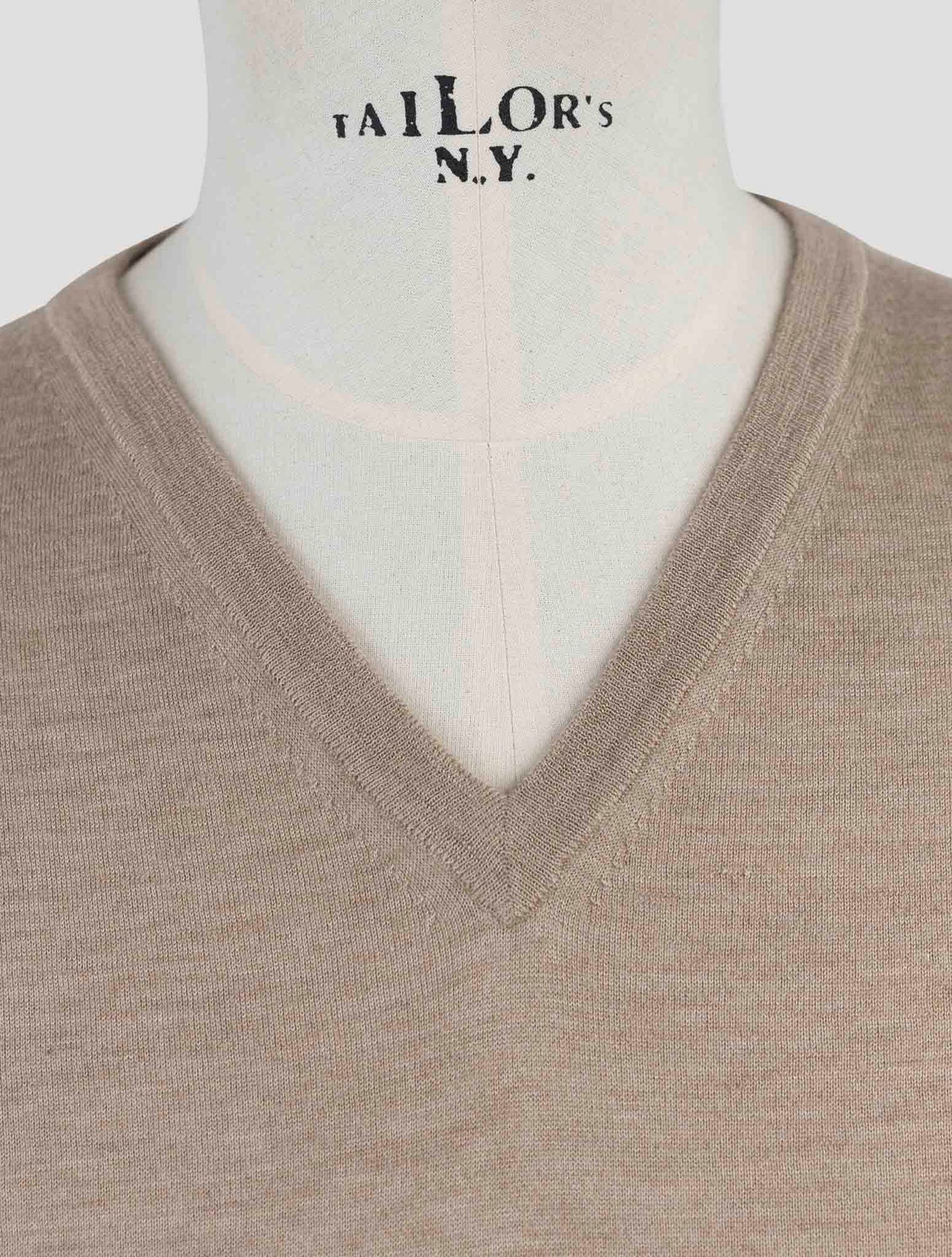 Kiton Beige Cashmere Silk Sweater V-Neck