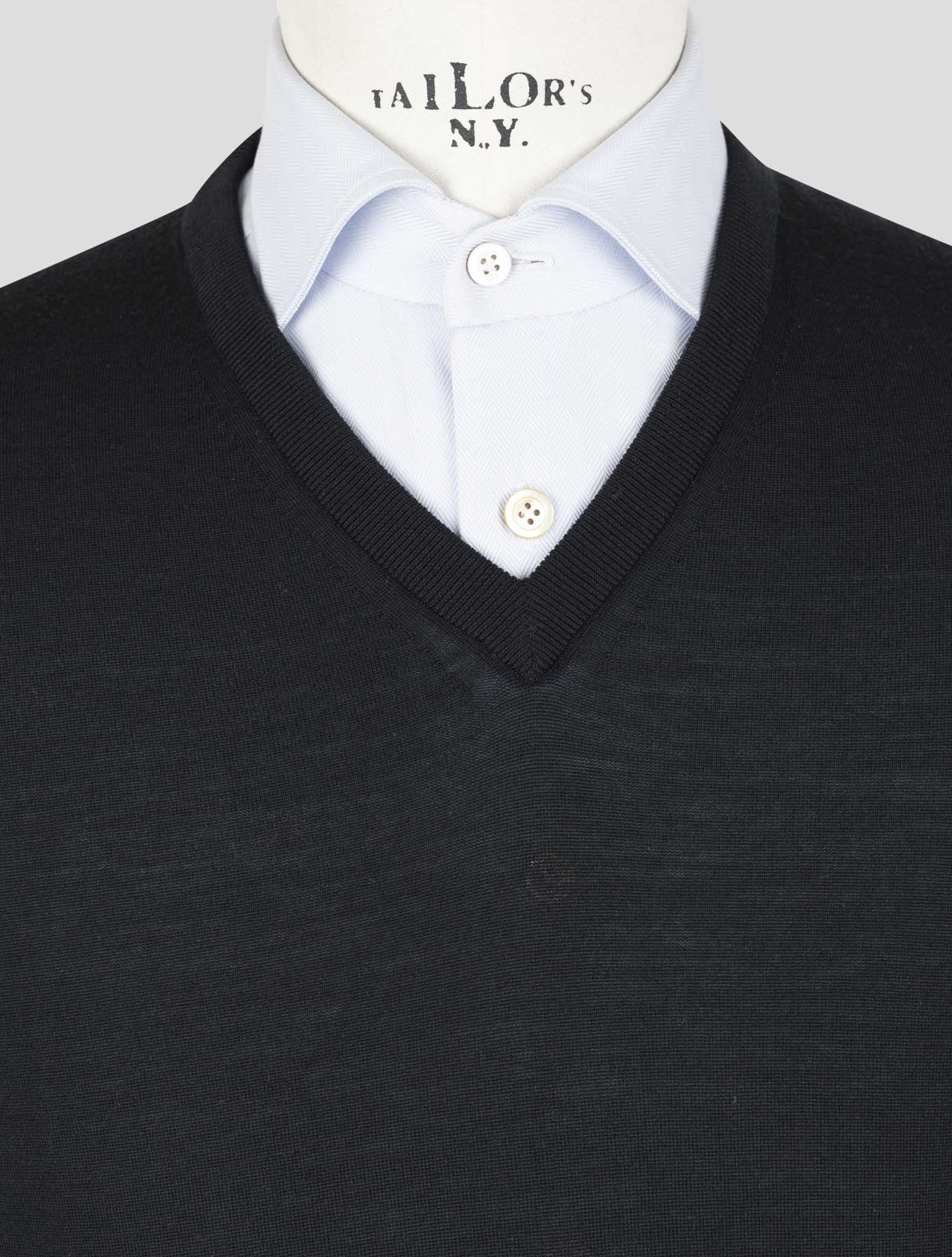Kiton Black Wool 14 Micron Sweater V-Neck