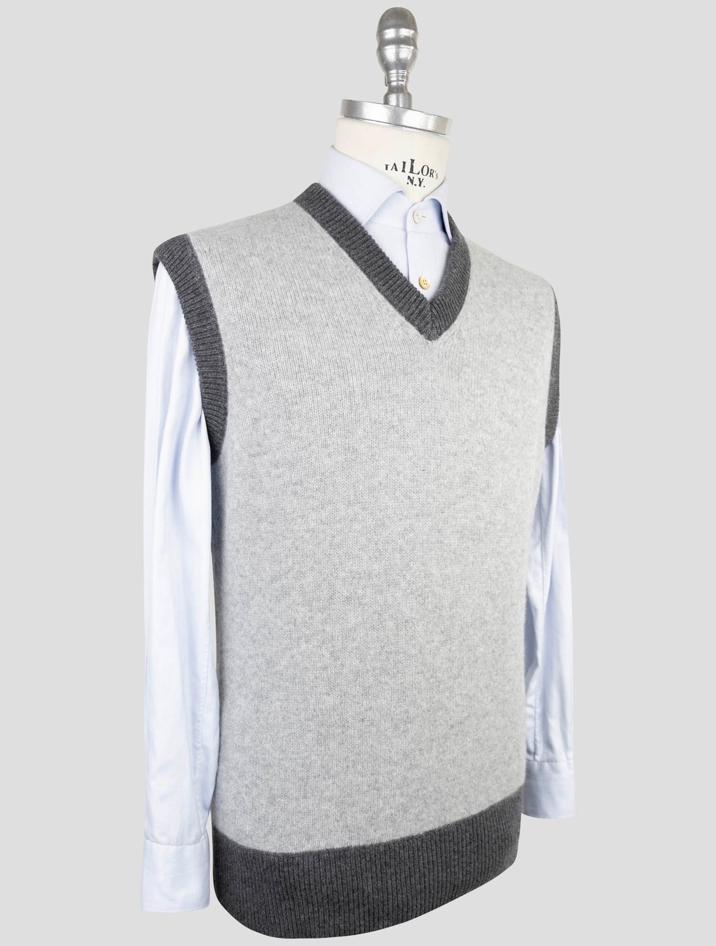 Kiton Gray Cashmere Pa Pu Sweater V-Neck