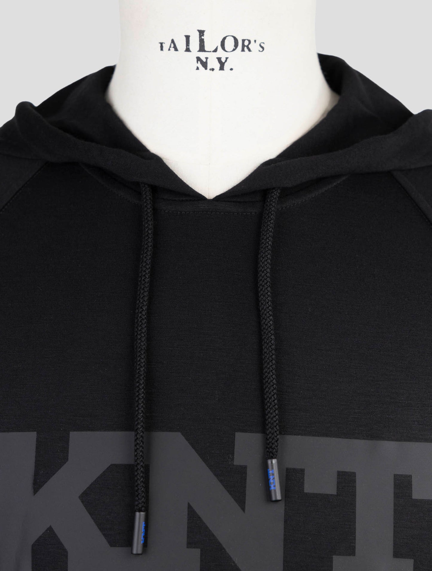 Kiton Knt Black Viscose Ea Sweater Hoodie