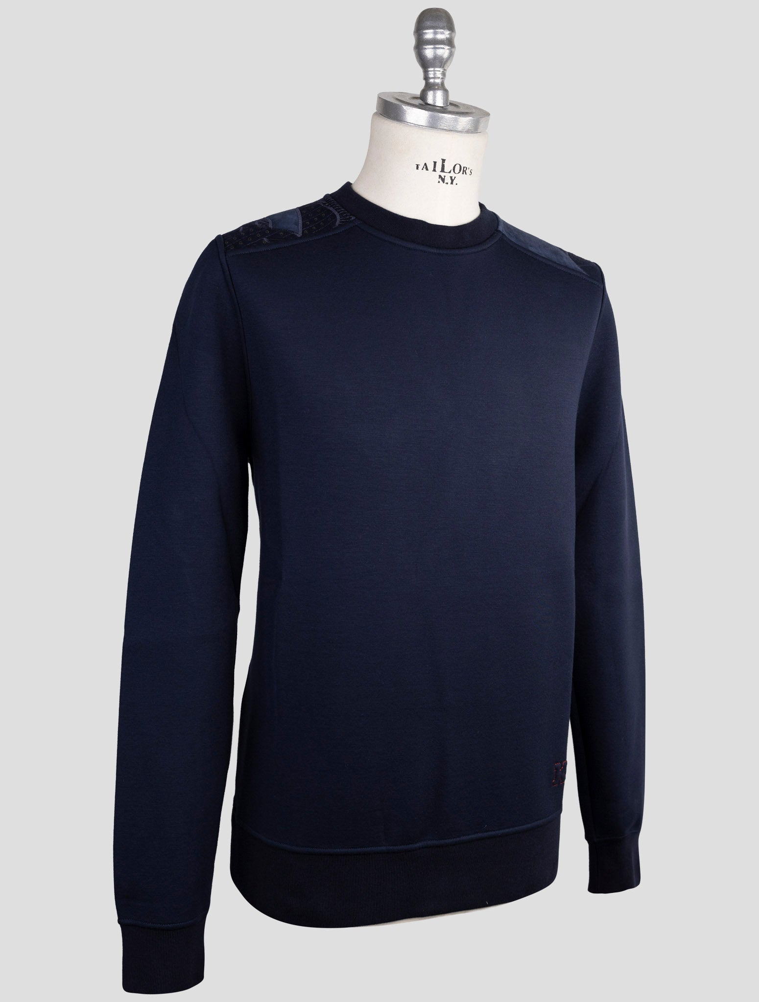 Kiton Knt Black Viscose Ea Sweater Crewneck