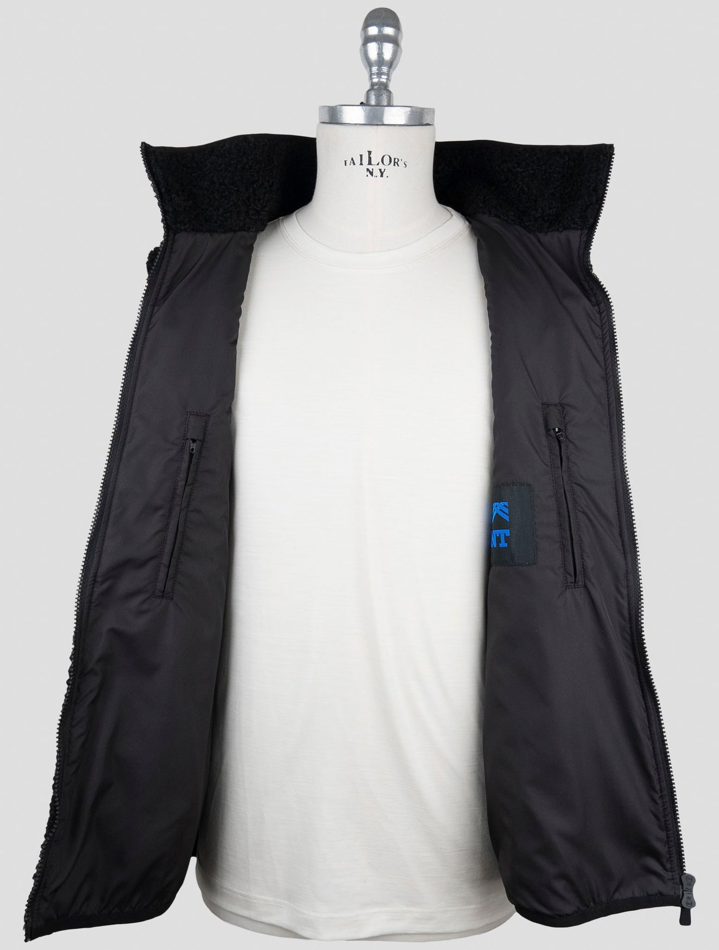Kiton Knt Black Pl Coat Gilet