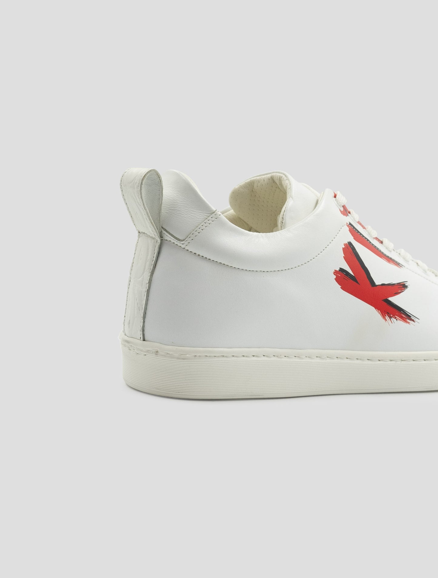 Kiton White Leather Leather Crocodile Sneakers