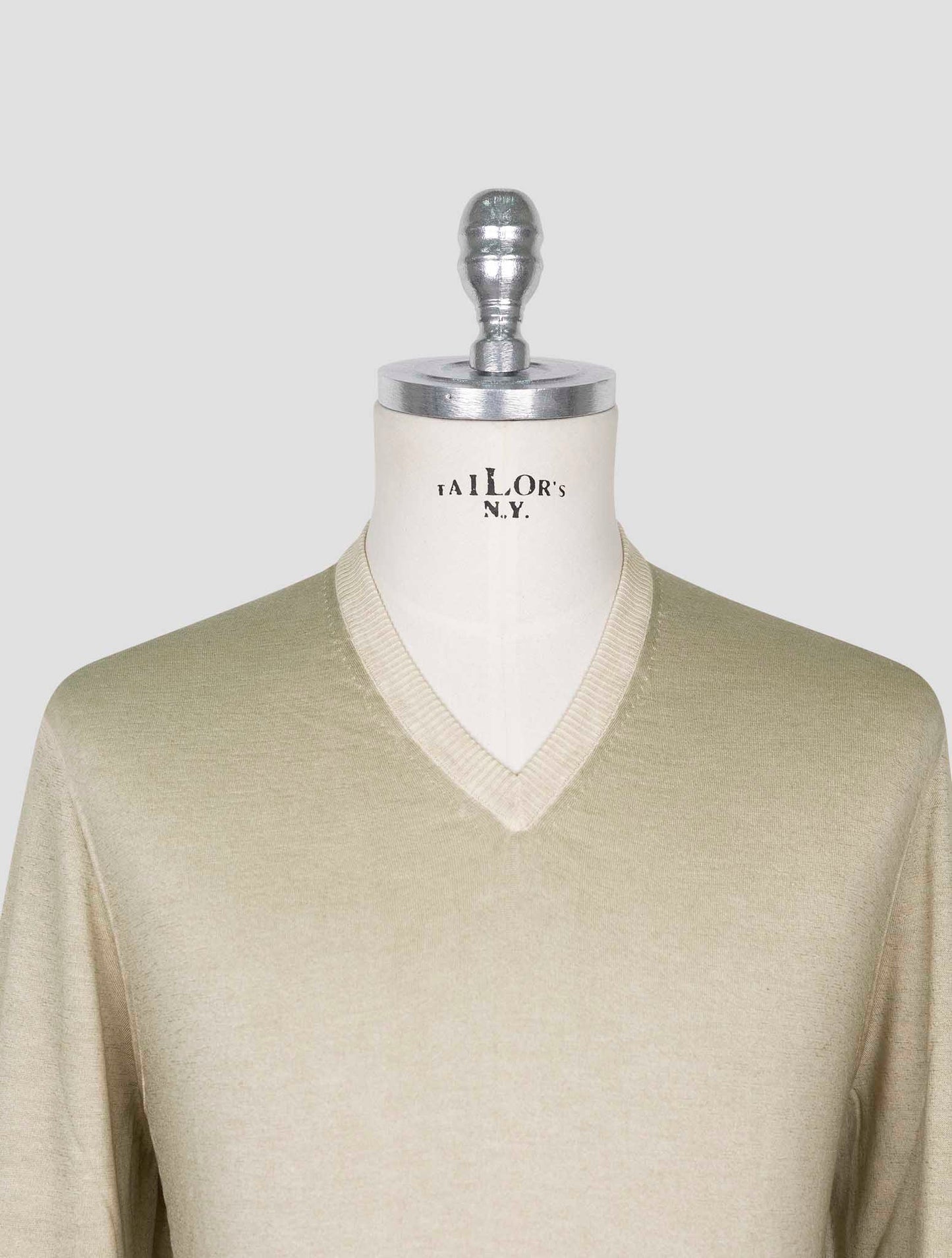 Kiton Beige Cashmere Silk Sweater V-Neck