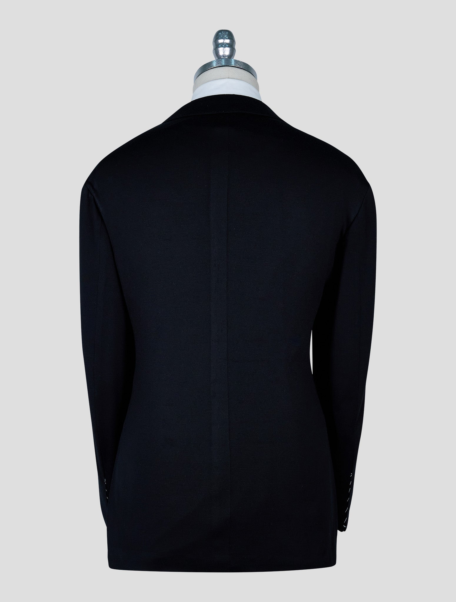 Kiton Black Virgin Wool 12,9 Micron Suit