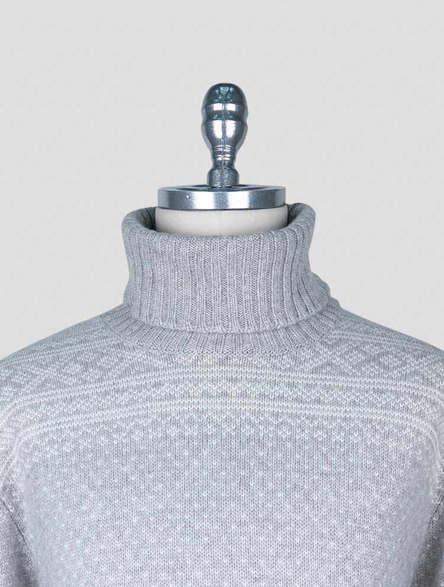 Kiton Gray White Cashmere Sweater Turtleneck