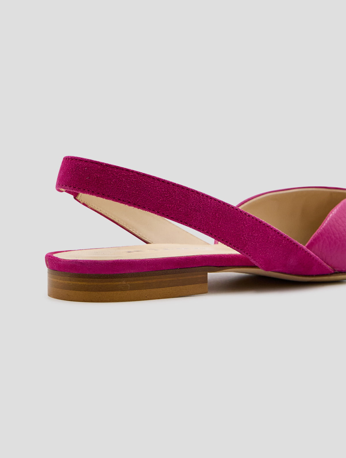 Kiton Fuchsia Leather Sandals Women